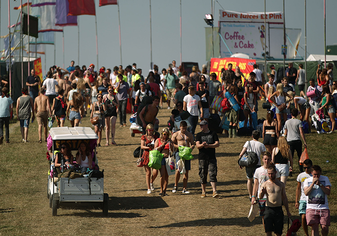 Bestival day one: Festivalgoers arrive