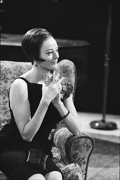 Michael Peto: Maggie Smith, 1966