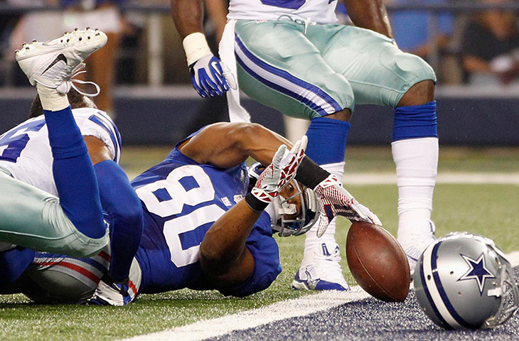 NFL Week One Gallery: New York Giants wide receiver Victor Cruz