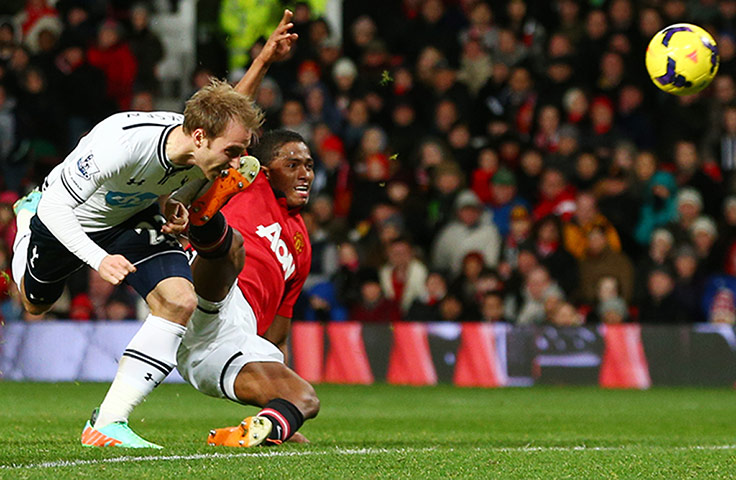 Premier New Years Day : Christian Eriksen's brave header