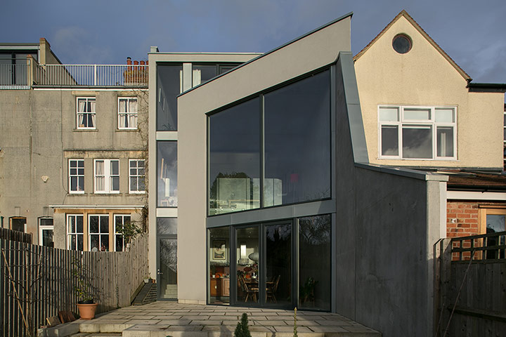 Homes - Concrete house: exterior of concrete house