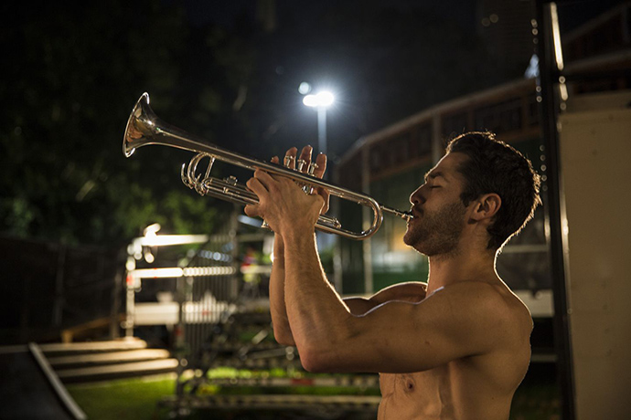 Limbo: Danik Abishev warms up