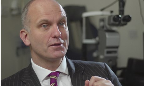Robert MacLaren, Oxford professor and surgeon