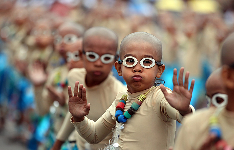 Weekend in pictures: Filipino devotees celebrate feast of Sto. Nino (Child Jesus)