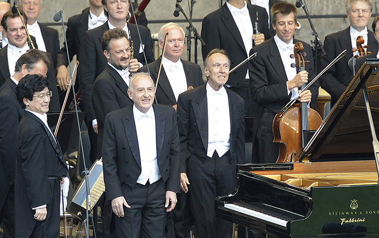 Claudio Abbado: Claudio Abbado and Pianist Maurizio Pollini before the start of a concert w