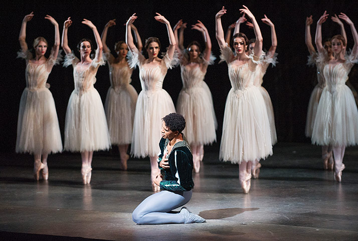 Giselle: Carlos Acosta (Albrecht) 