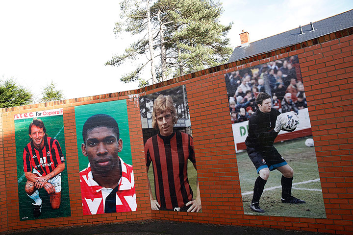 Bournemouth v Liverpool: Photos of old players at Bournemouth 