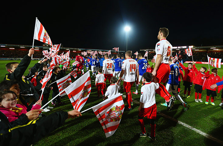 Saturday's games: Stevenage and Everton teams walk out on the pitch