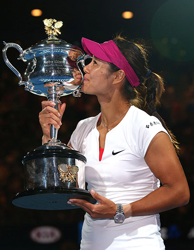 women's final: Li Na with the trophy