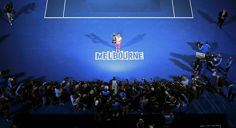 women's final: Li Na of China poses with the Australian Open trophy