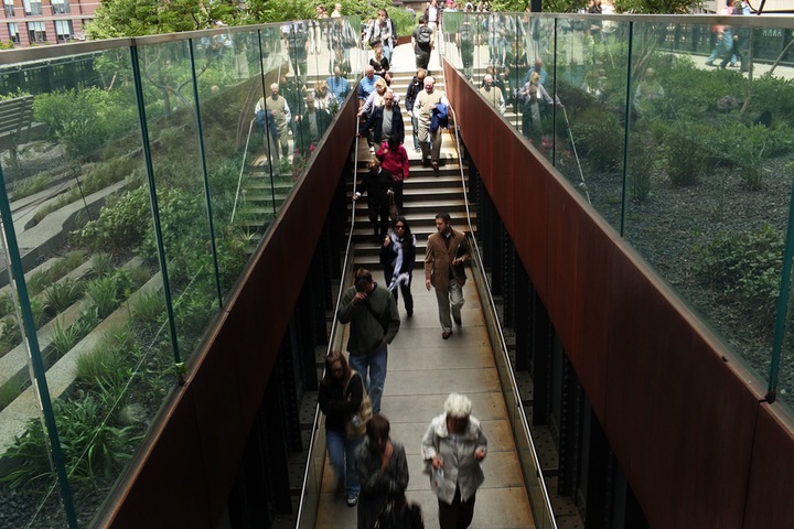 Imitation high lines: People walk  along the High Line park, one of Manhattan's most popular tour