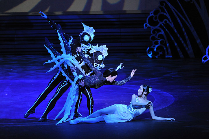 The Prince of the Pagodas: Deep sea creatures