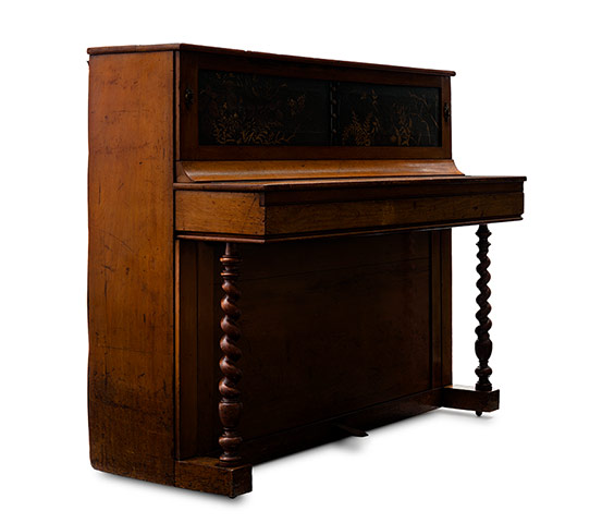 Pianos at the Horniman: Upright miniature piano