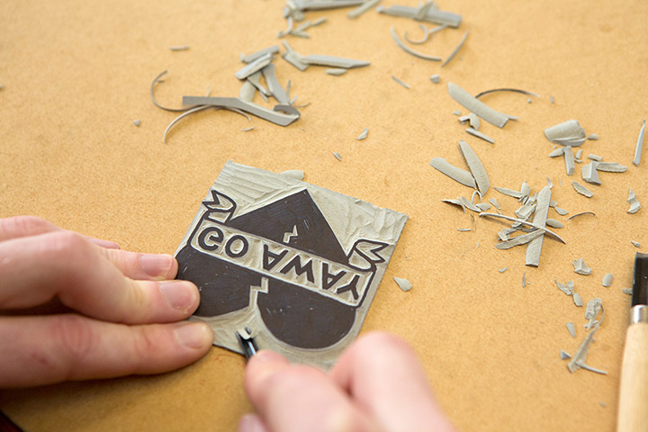 Lino cutting card: Nick Morley linocut card how to for Do Something