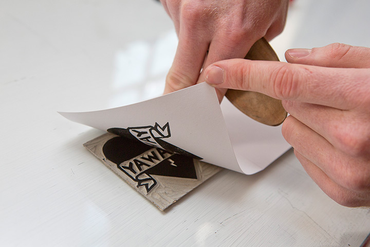 Lino cutting card: Nick Morley linocut card how to for Do Something