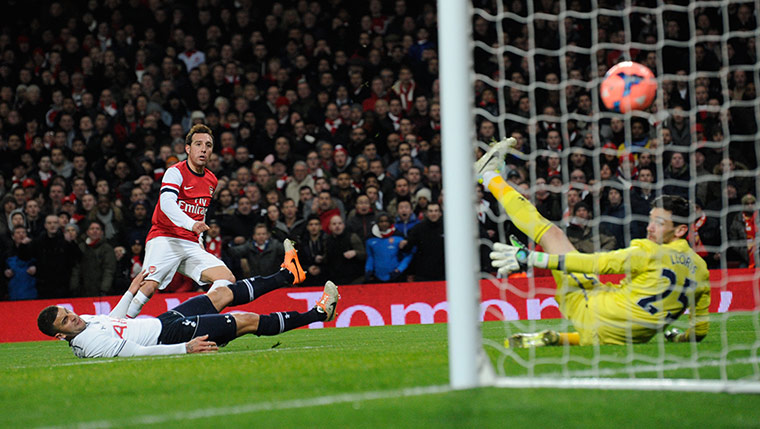 Arsenal v Spurs: Santi Cazorla scores
