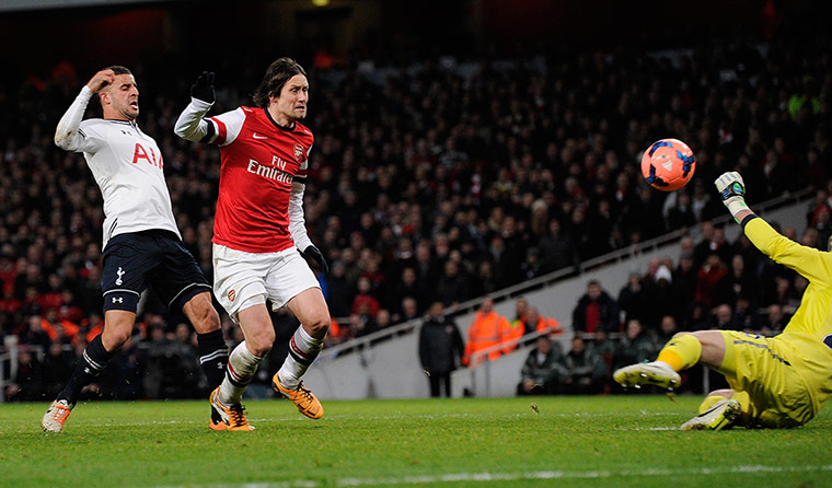Arsenal versus Spurs: Tomas Rosicky scores
