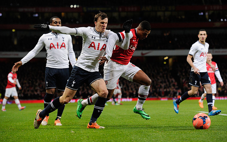 Arsenal versus Spurs: Gnabry forces past Vlad Chiriches