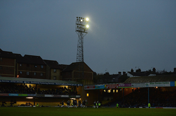 FA CUP THIRD ROUND: The floodlights fail at Roots Hall
