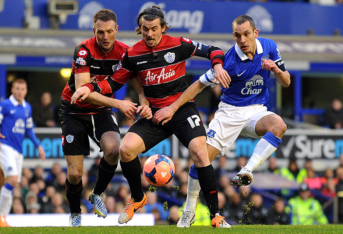 FA CUP THIRD ROUND: Everton's English midfielder Leon Osman