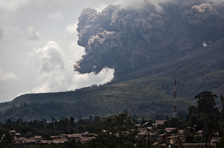 Mount Sinabung: Mount Sinabung spews pyroclastic smoke