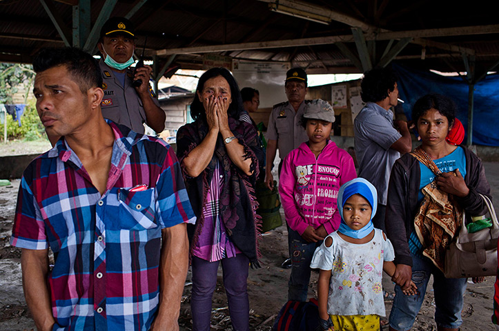 Mount Sinabung: Villagers Evacuated As Mount Sinabung Eruptions Continue