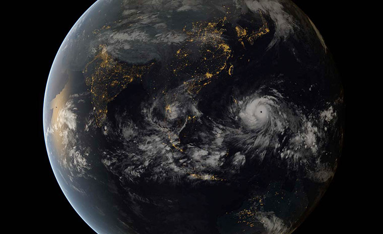 Month in Space: Typhoon Haiyan approaching the Philippines