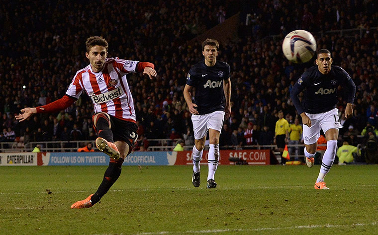 Sunderland versus Utd: Sunderland's Borini scores a penalty against Manchester United 