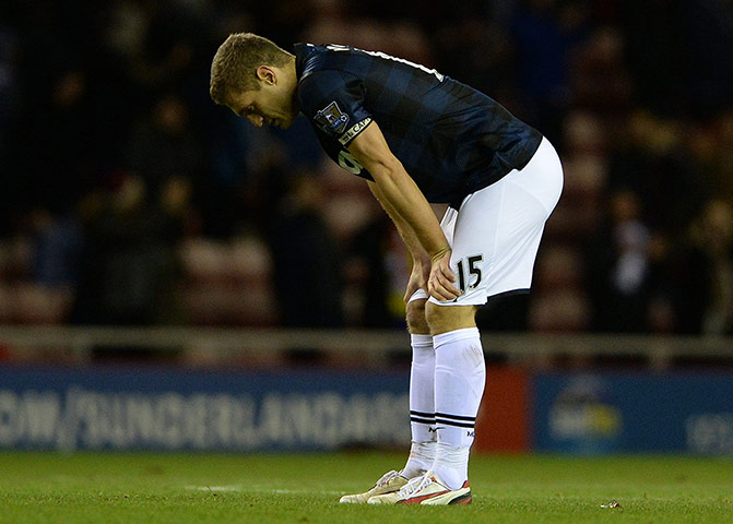 Sunderland versus Utd: Manchester United's Vidic reacts