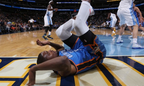 Oklahoma City Thunder’s Kevin Durant’s 2014-15 campaign as the reigning NBA MVP has been derailed before it has even began. Durant will reportedly miss 6-8 weeks after begin diagnosed with a foot fracture.