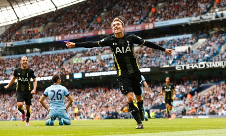 Demicheles is on his knees but it was Fernando who gave the ball away cheaply in the lead up to the goal.