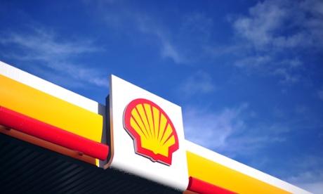 Crude prices continue to slide and hit oil company shares. Photo: AFP?Getty Images, Carl Court