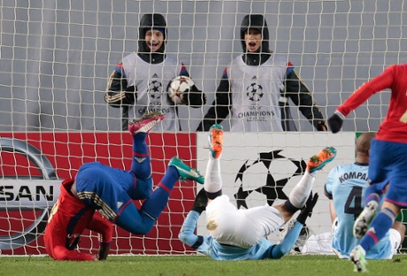 A tumbling Seydou Doumbia gets CSKA Moscow back in the game, much to the joy of the ball boys behind the goal