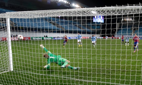 CSKA's Bebras Natcho slots his penalty past Joe Hart and it's 2-2.