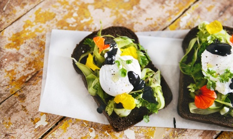 Season's eatings: Open sandwich with asparagus and egg