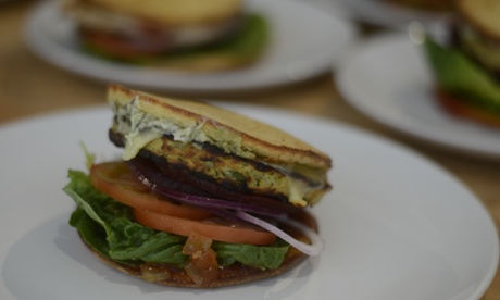 Low-carb veggie burger