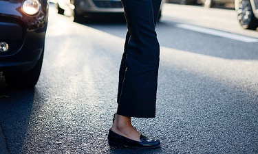 Ece Sukan shows off a sliver