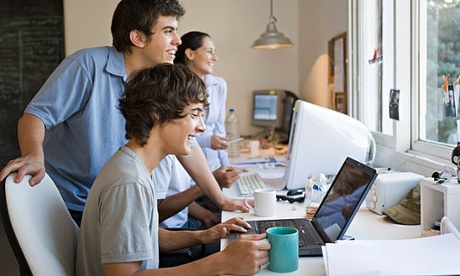 University students collaborating on project