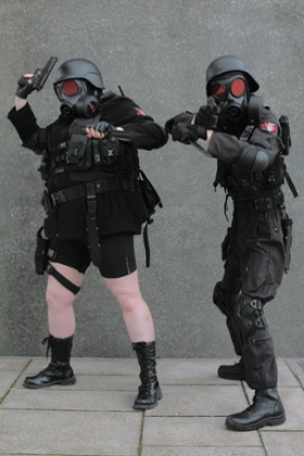 Ros (left) and Liam as Lady Hulk and Hulk from Resident Evil at Comic-Con in London.
