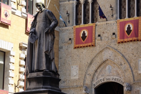 A view of the Monte dei Paschi di Siena bank headquarters in downtown Siena, August 16, 2014.