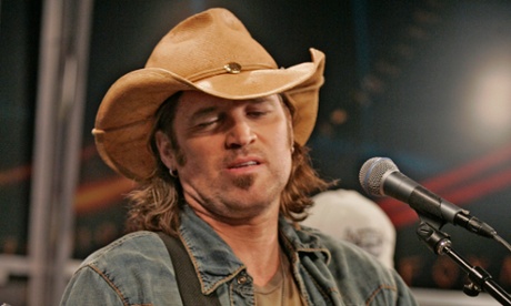 Billy Ray Cyrus has been caught out on Twitter, accidentally retweeting a picture of Jimmy Savile.
