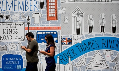 Britain will have access to superfast 4G mobile Internet services by the end of the year.