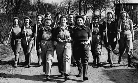 Members of the Women's Land Army in 1943