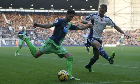 Ayoze Perez Craig Dawson