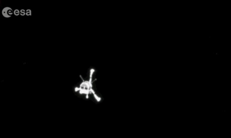 Rosetta: Philae lander descending towards the comet