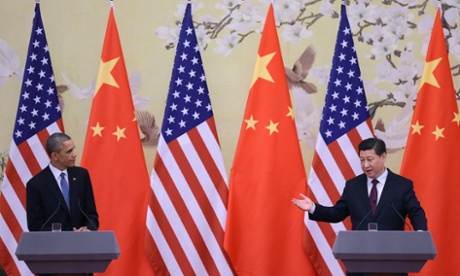 Barack Obama (L) and Chinese President Xi Jinping (R)