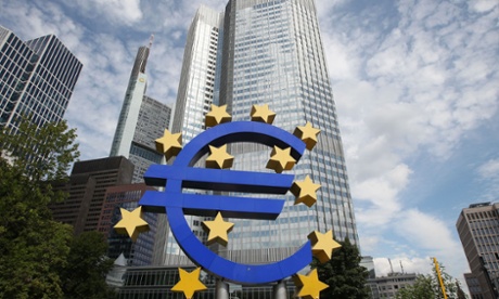 A picture taken on August 7, 2014 shows the Euro logo in front of the European Central Bank, ECB in Frankfurt am Main, western Germany.