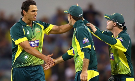 Nathan Coulter-Nile bowls Australia to a 32-run victory against South Africa in Perth. (Paul Kane/Getty Images)