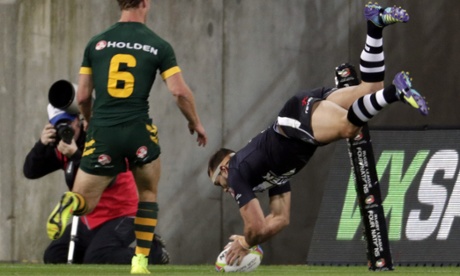 Jason Nightingale touches down with typical aplomb. Photo: Anthony Phelps/AFP/Getty Images.