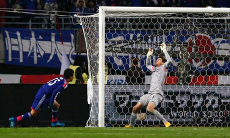 Substitute Konno opens the scoring for Japan. Photo: REUTERS/Thomas Peter.